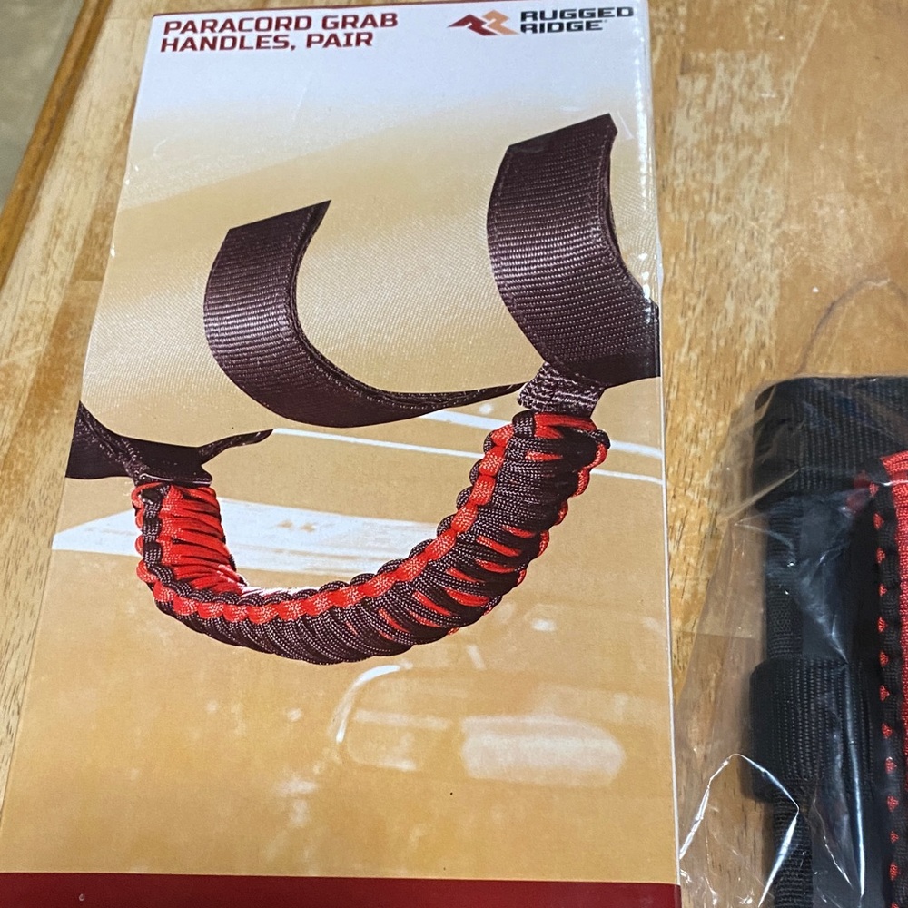 Rugged Ridge para cord grab handles pair